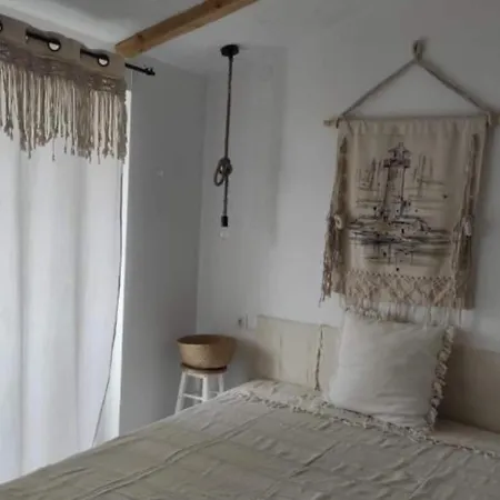 Modern Beachfront Near Ibenik - Classic With Balcony And Sea View Srima