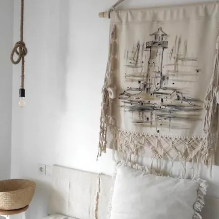 Apartmán Modern Beachfront Near Ibenik - Classic With Balcony And Sea View