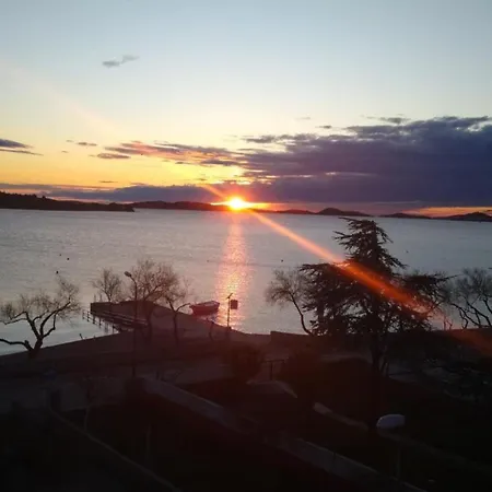 Modern Beachfront Near Ibenik - Classic With Balcony And Sea View * Srima